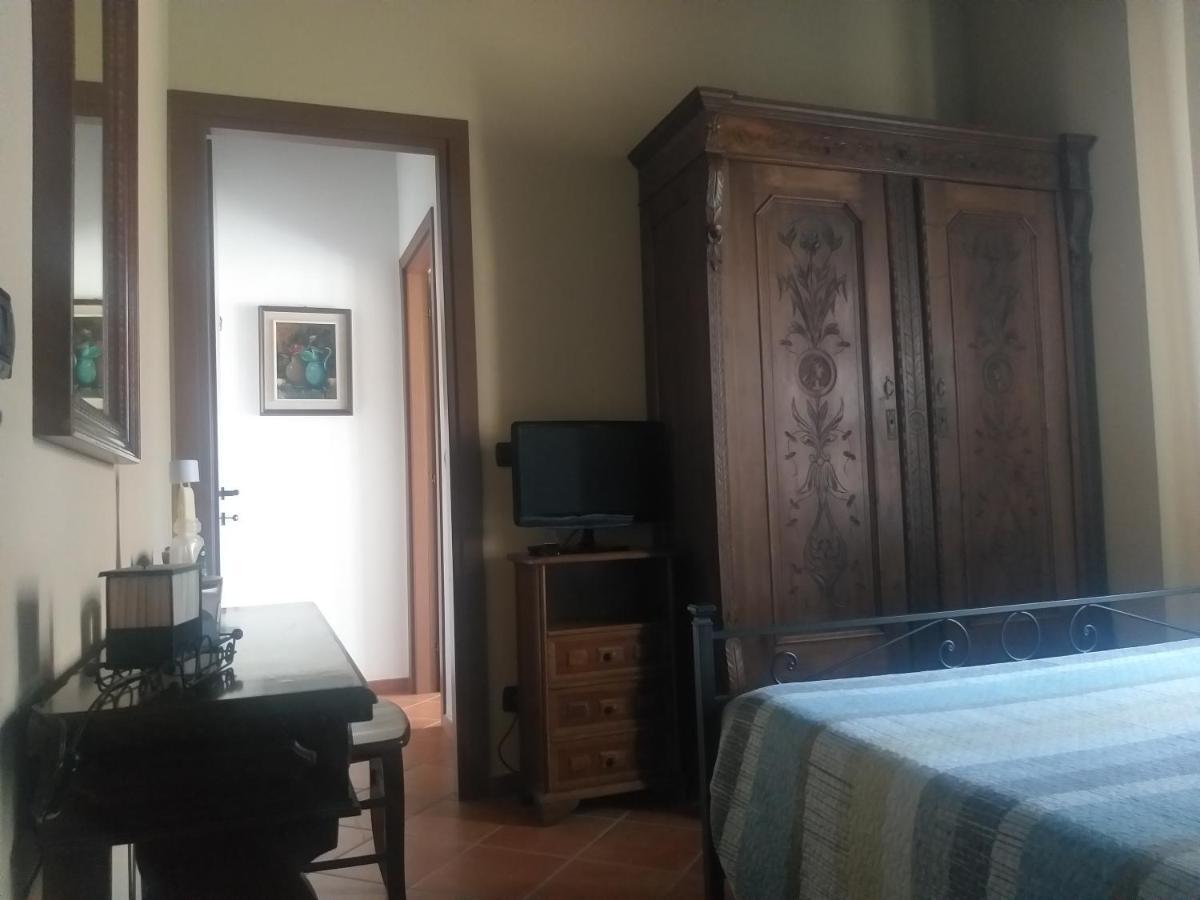 Mosci'S Bed & Beer Bed & Breakfast San Damiano d'Asti ภายนอก รูปภาพ