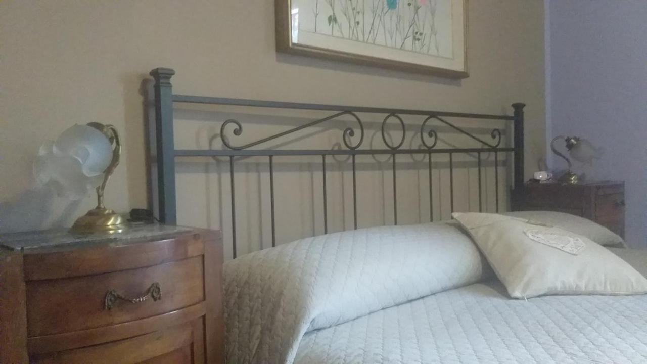 Mosci'S Bed & Beer Bed & Breakfast San Damiano d'Asti ภายนอก รูปภาพ