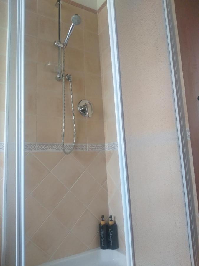 Mosci'S Bed & Beer Bed & Breakfast San Damiano d'Asti ภายนอก รูปภาพ