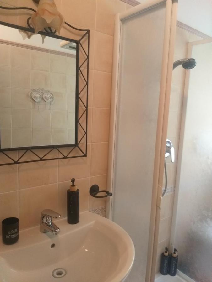 Mosci'S Bed & Beer Bed & Breakfast San Damiano d'Asti ภายนอก รูปภาพ