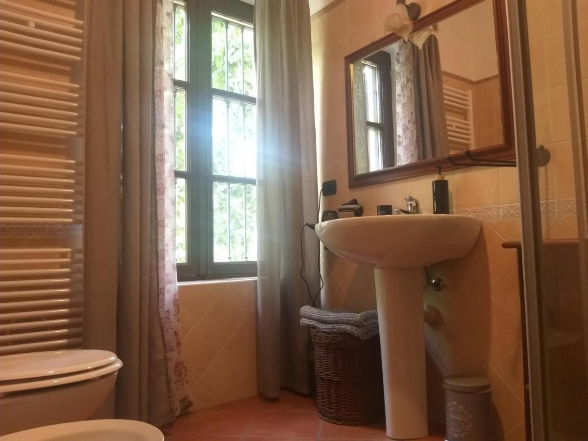 Mosci'S Bed & Beer Bed & Breakfast San Damiano d'Asti ภายนอก รูปภาพ